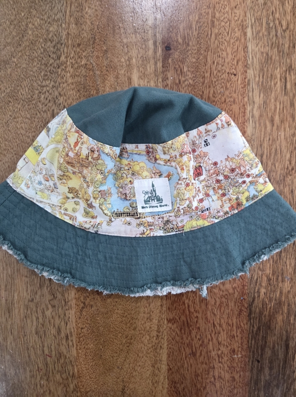 Disney Map-Print Hat in Light Blue and Yellow